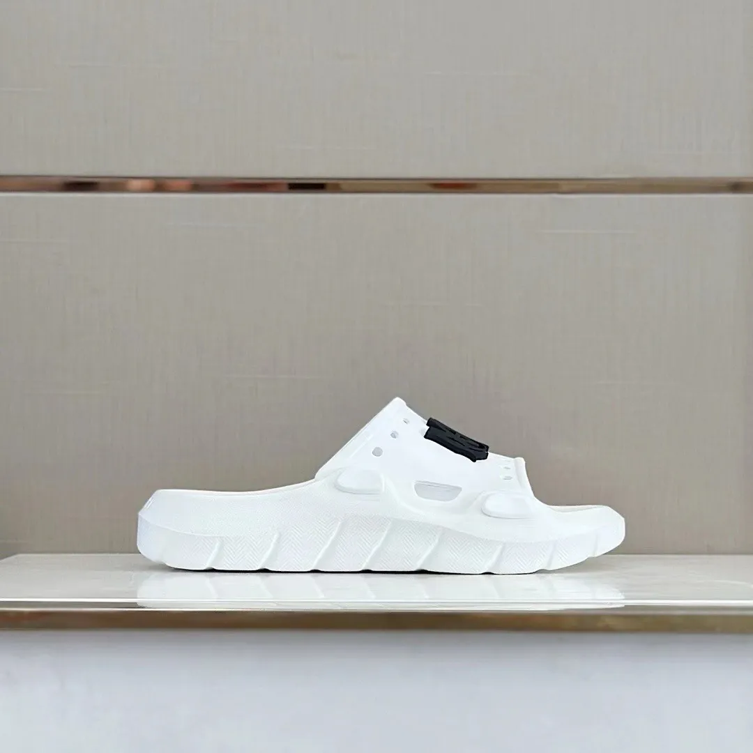 Men's shoes 💰P320💰amiri high-end boutique luxury slippers, 1:1 high-end quality, casual and sunny, loose and comfortable, the highest version of high-quality boutique, a must-have in summer! Code number: 39--46